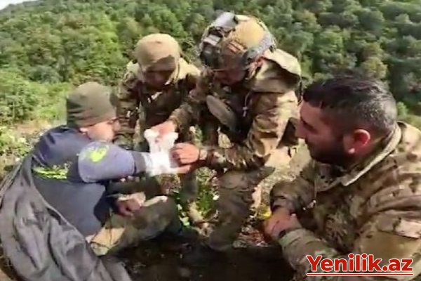 Azərbaycan hərbçisi erməni əsgərinin həyatını xilas etdi (VİDEO)
