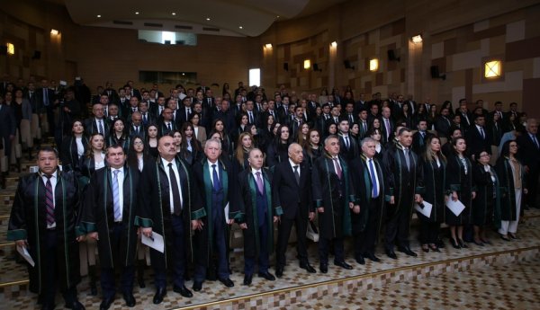 Ölkəmizdə vəkillərin sayı 2609 nəfərə çatdı