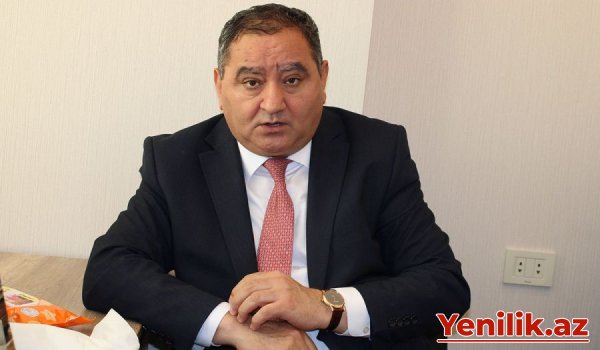 Etibar Əliyev: “Təhsil sahəsinə aidiyyatı olmayan şəxslərə yüksək vəzifələr verilir”