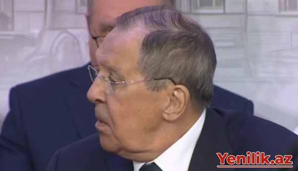 Sergey Lavrov jurnalistlərlə görüşdə SÖYÜŞ SÖYDÜ - VİDEO