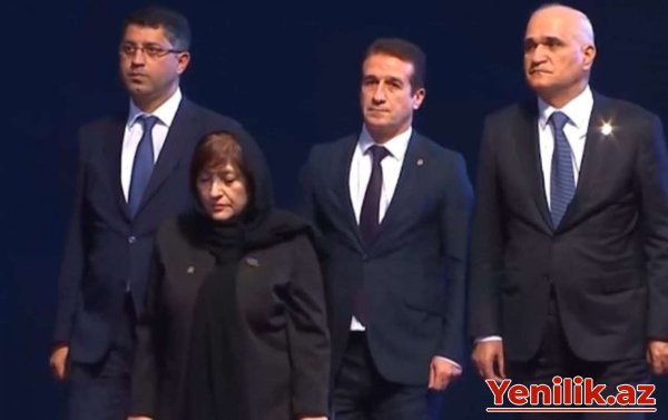 Azərbaycan rəsmiləri Xamenei ilə vida mərasimində - VİDEO