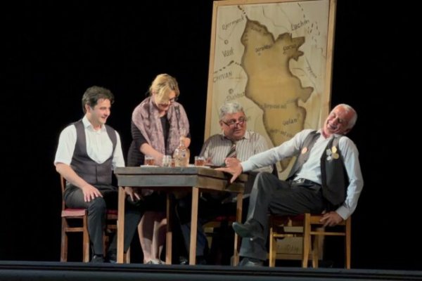 Sumqayıt Teatrında Sabir Rüstəmxanlının yubileyinə yeni tamaşa hazırlanır