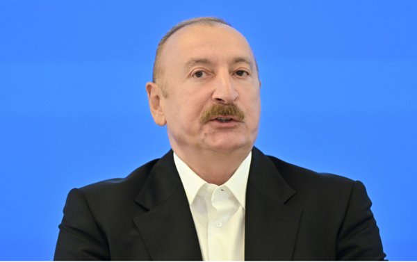 “Diplom işimin mövzusu bu idi, 30 səhifəlik təhlil yazmışdım”
