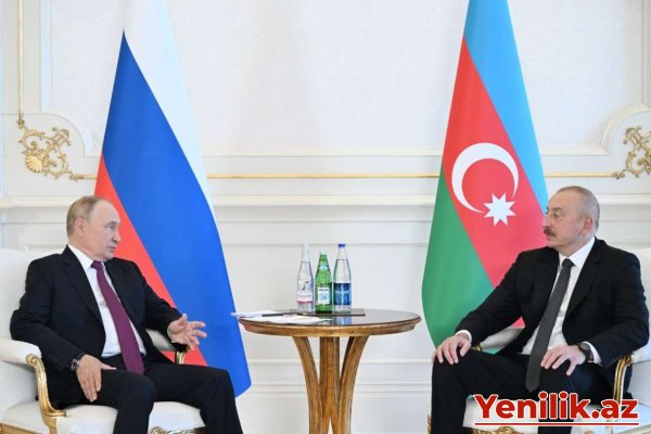 Əliyevlə Putin telefonla danışdı